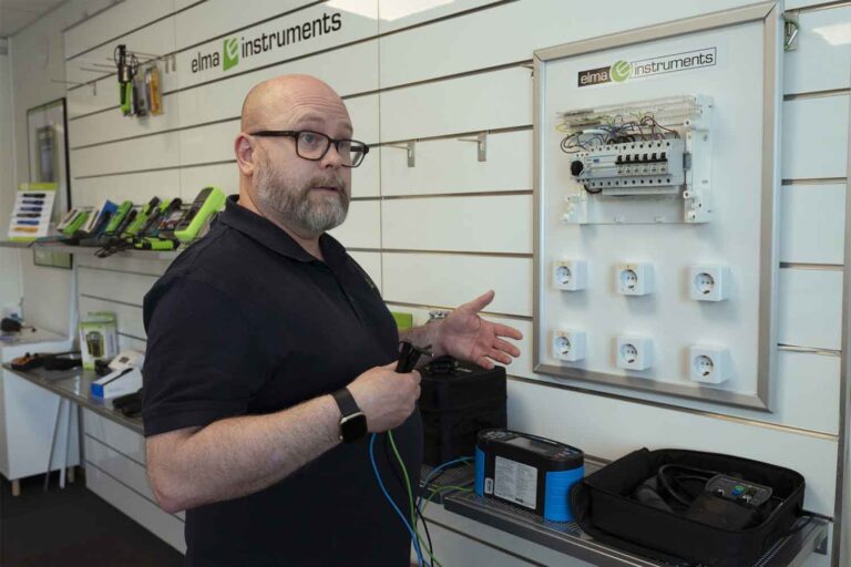 Anders Eriksson, Elma Instruments, förklarar.