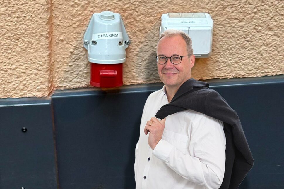 Joakim Grafström, Svensk elstandard.