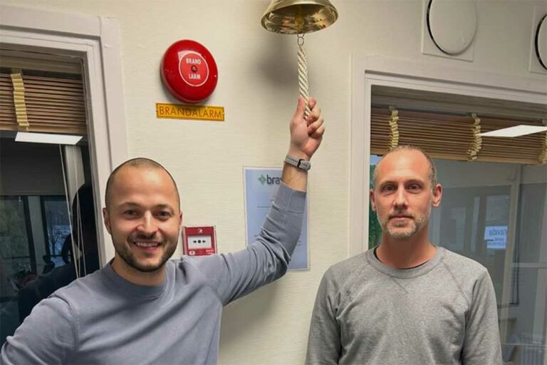 I Växsjö har man satt in en säljklocka för att uppmärksamma affärer.