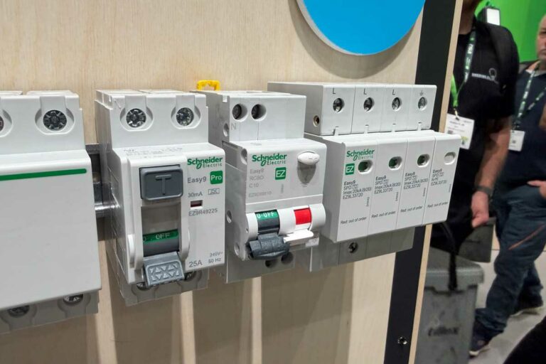 Schneider Electrics nya serie Easy9