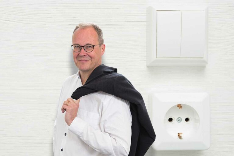 Joakim Grafström, Svensk Elstandard.