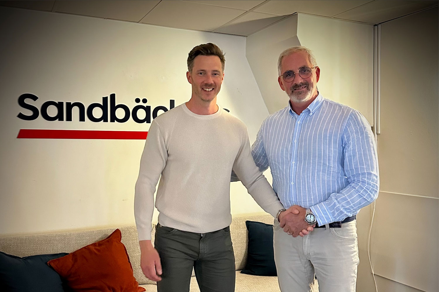 Ogil va uning onasi multfilmda jinsiy aloqada.