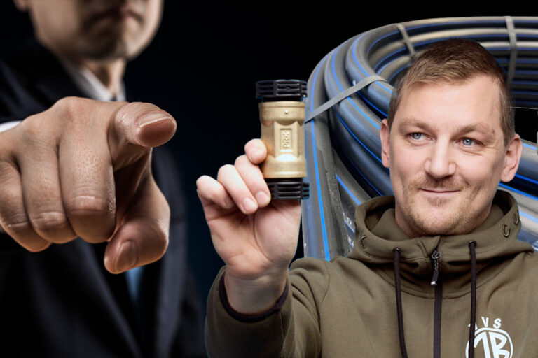 ”Vi har sett en tendens till att kopplingar som inte har klämring, bland annat PRK-kopplingar, kan dras sönder om man inte använder rätt verktyg”, säger en enhetschef på Upplands-Väsbys kommun angående att VVS-montören Jonas Beckman förbjöds att använda PRK-koppling vid ett vattenmätarbyte.