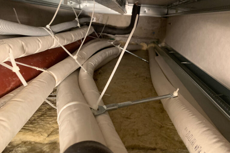 Arkivbild från VVS-Forums reportage 2019 om isolering av VVC i en bostadsrättsförening i Umeå.