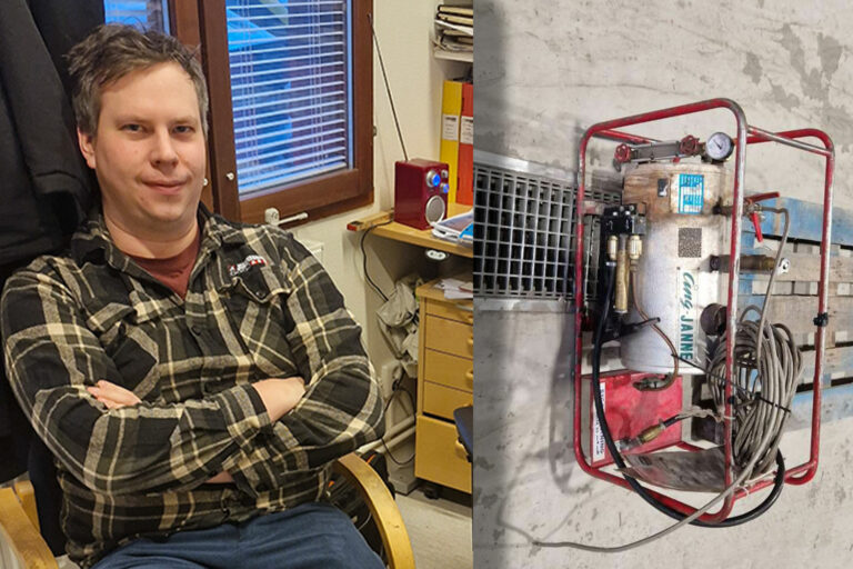 Rörmokare på kontoret och maskinen Ång-Janne som används för att tina rör,