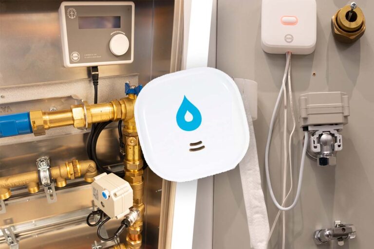 Vattenfelsbryare till vänster, vattenlarm i mitten och läckgebryare till vänster.